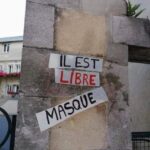 Le faux est un moment du faux.